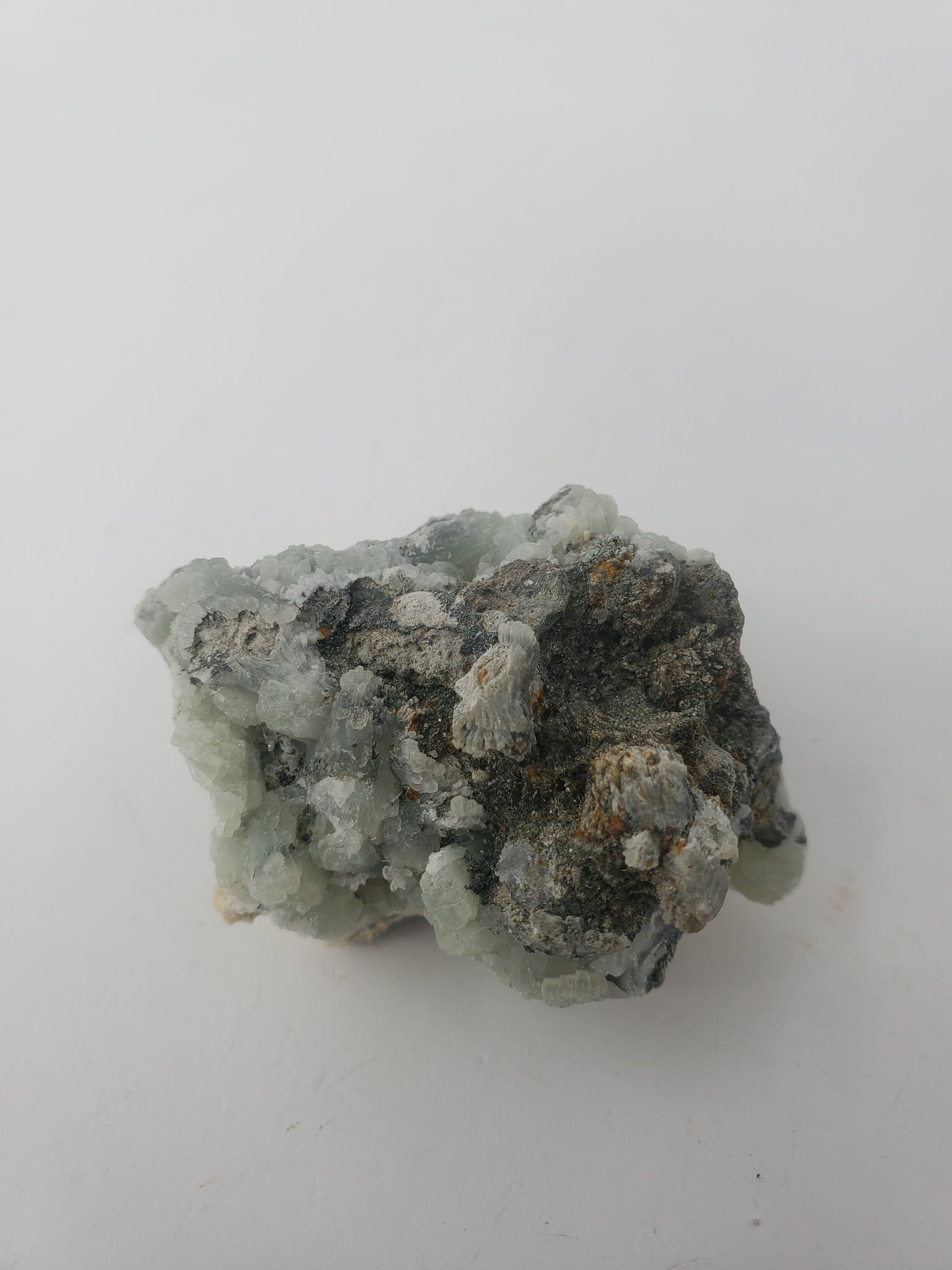 Raw prehnite