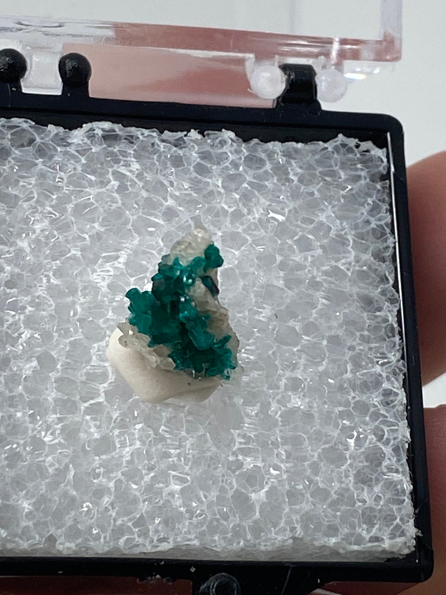 Dioptase on Quartz