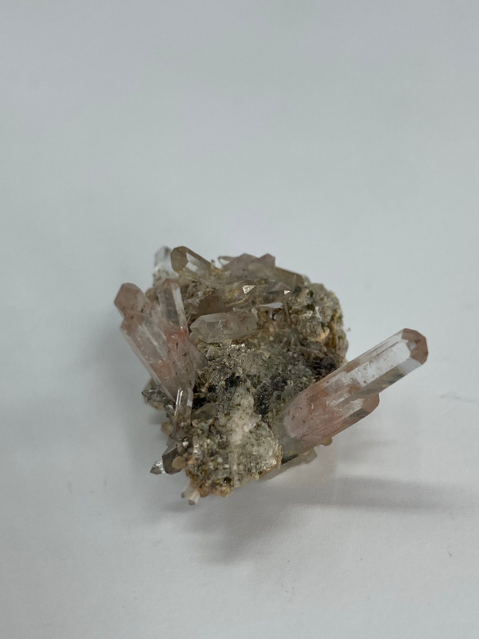 Quartz cluster on matrix