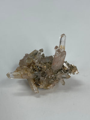 Quartz cluster on matrix